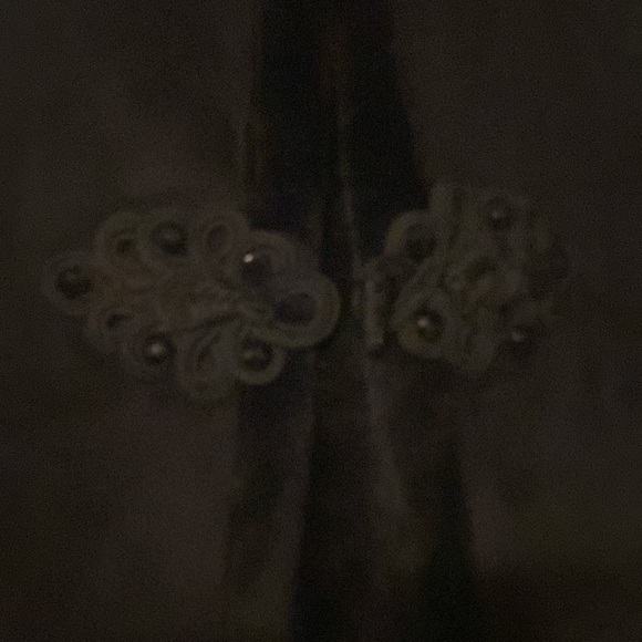 Coldwater creek size medium black embellished vest - Picture 2 of 4